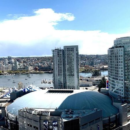 Downtown 3Br/2Ba+Views+Skytrain+Free Parking Appartement Vancouver Buitenkant foto